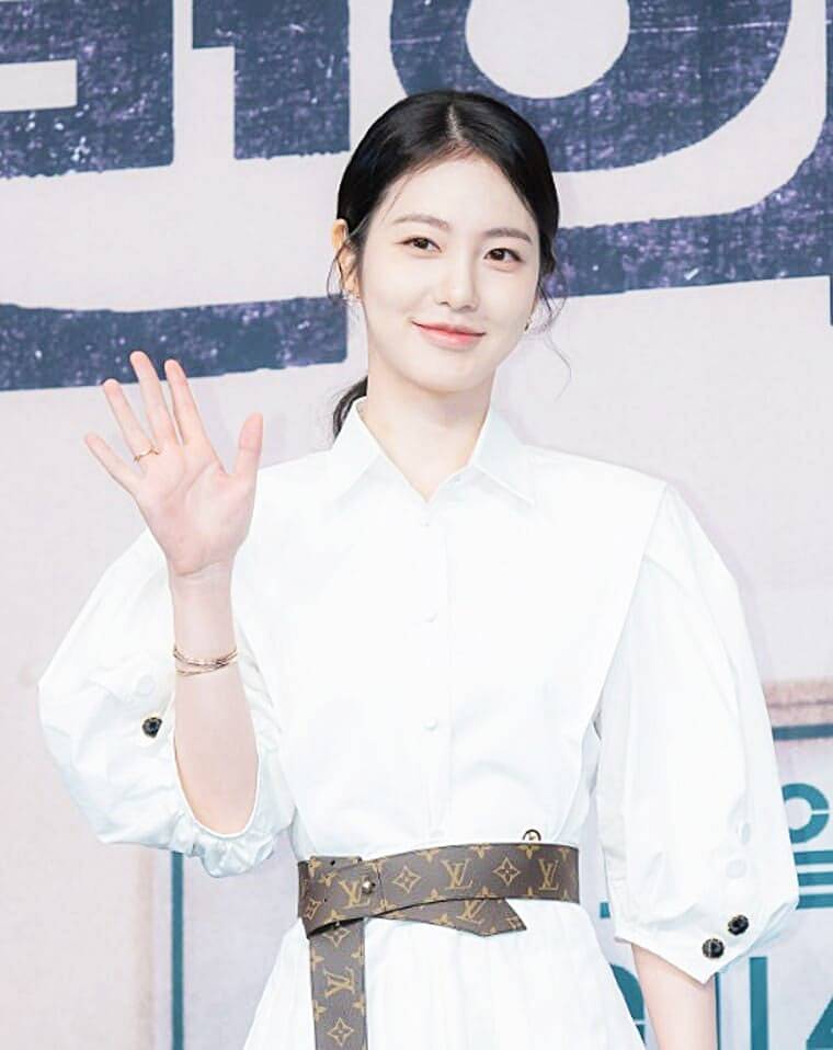 배우-신예은