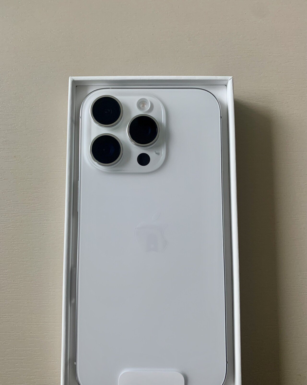 아이폰16시리즈-소비자-반응-리뷰평가