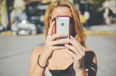 스마트폰 사용이 수면의 질에 미치는 영향