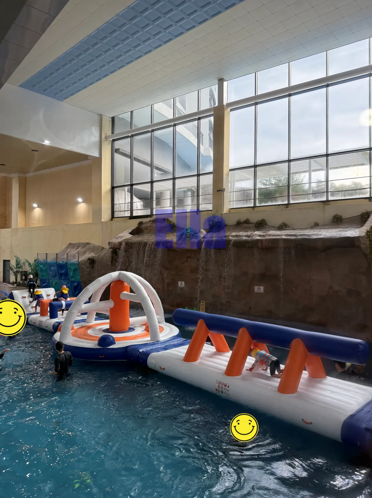 롯데리조트-부여-아쿠아가든-에어바운스