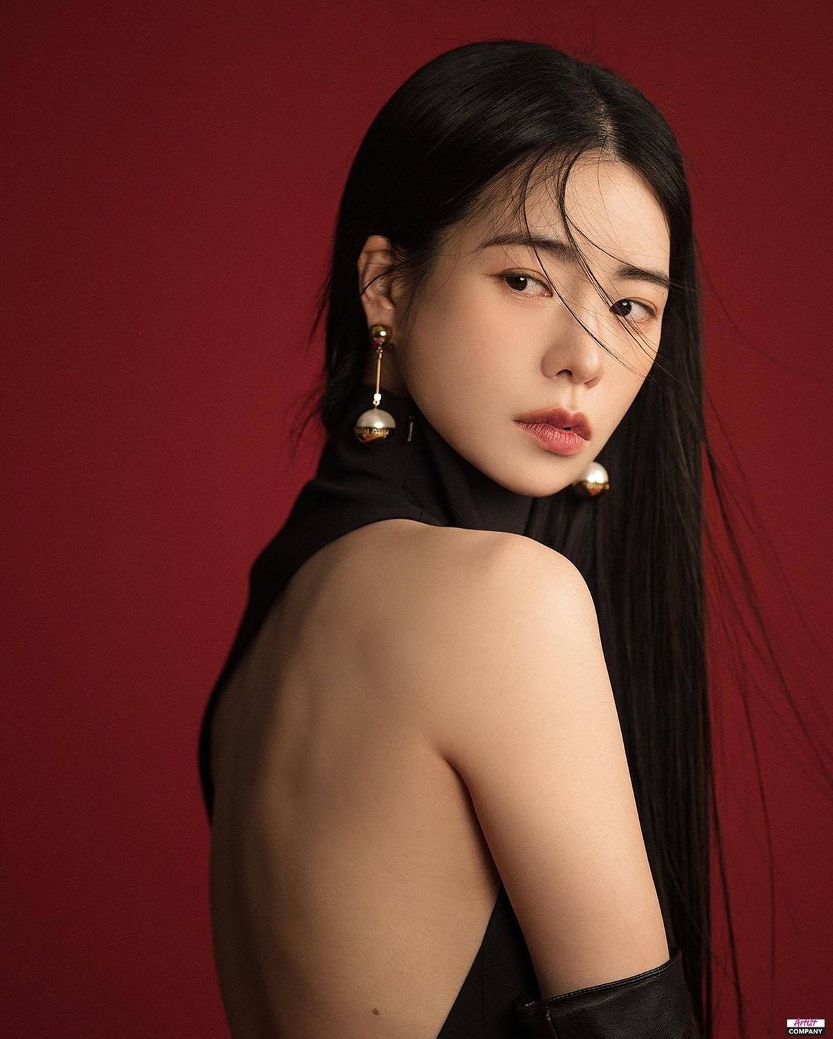 배우-임지연-로에베-앰버서더-화보-사진