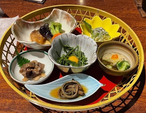 백반기행-일본온천-료칸-산나물정식