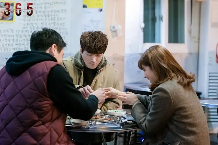 365: 운명을 거스르는 1년 출연진 줄거리 등장인물 ott