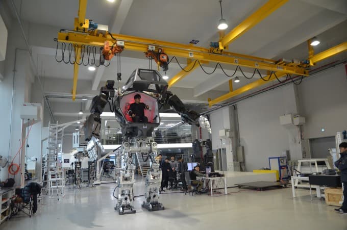 미래 건설현장의 주역, 로봇형 중장비 실현 가능성