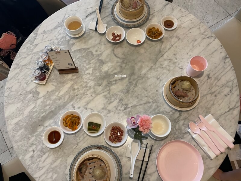 SMT 차이나룸 몬드리안 호텔점 - 꽃 코스 이품 딤섬