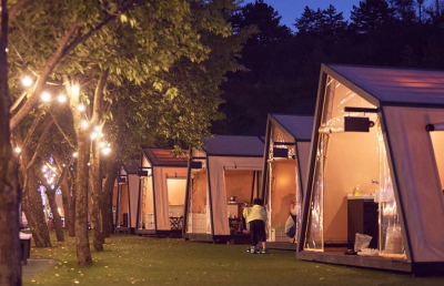 청도 프로방스 산타마을 빛축제 가족 여행지 추천