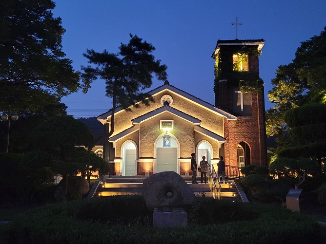 세종 부강성당 야경