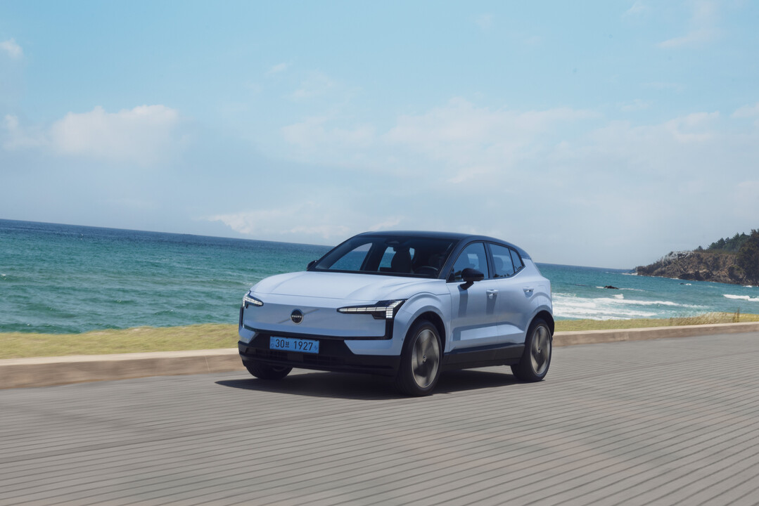 볼보 전기차 EX30