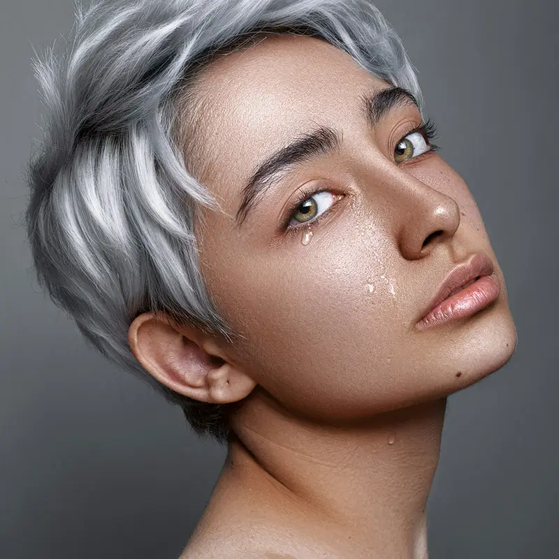 피부노화 걱정 NO! 50대 중년 여성의 빛나는 피부 루틴 비결