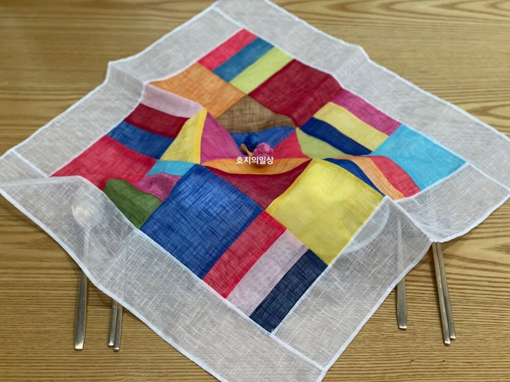 수원 광교 안동국시 맛집 서빈 - 상차림 세팅