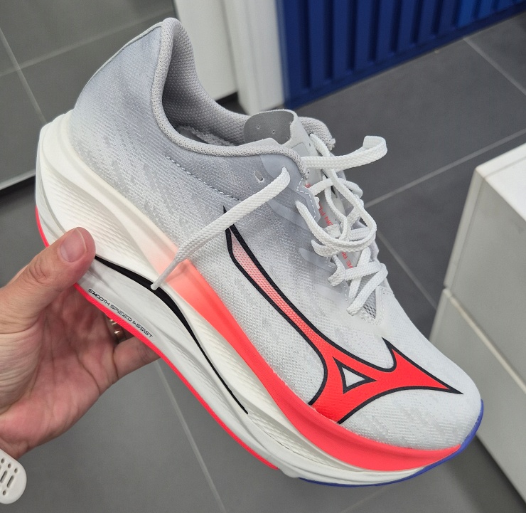 미즈노 웨이브 레벨리온 플래쉬3 후기