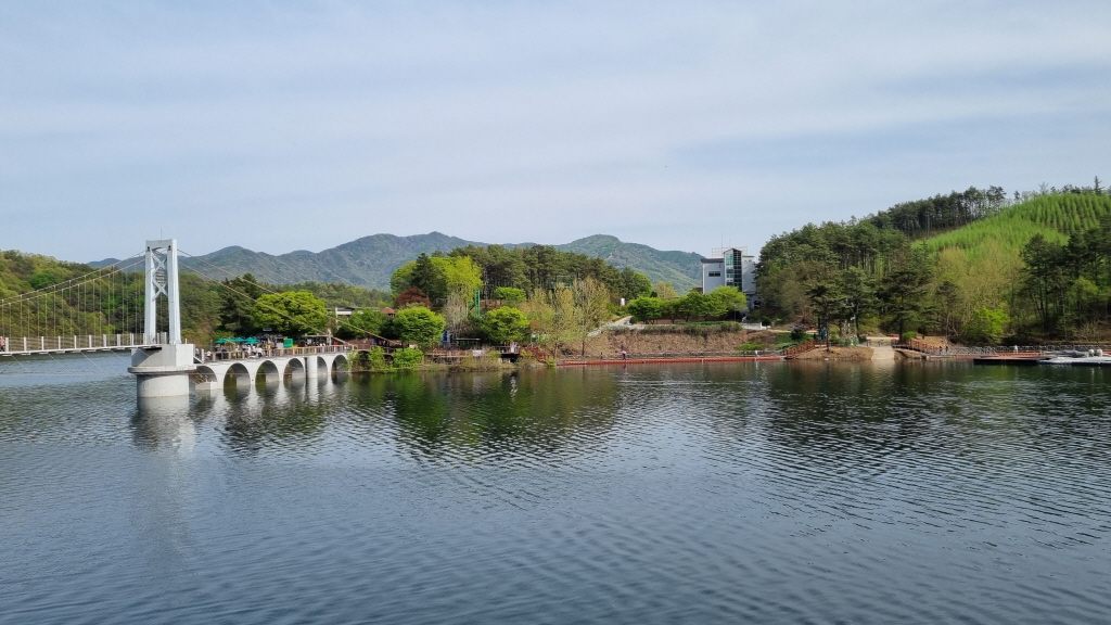 기존 하늘다리 주변