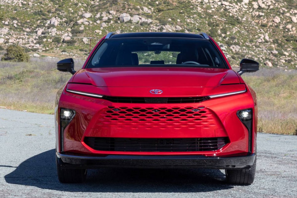 토요타 크라운 SUV 시그니아