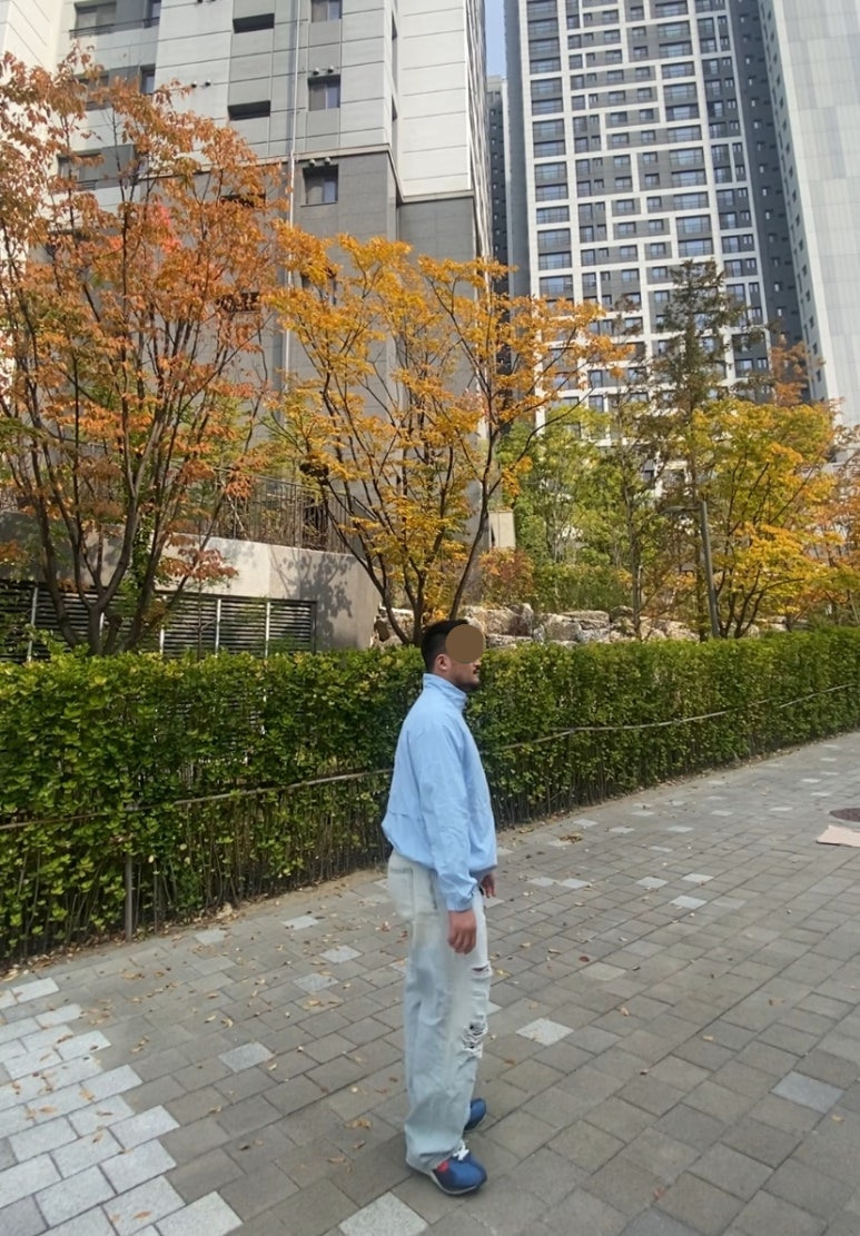 데일리룩('25. 10. 30.)엄브로 UMBRO 클래식 웜업 자켓 세레니티 바람막이 윈드브레이커 블루, 나이키 문레이서 블루, 에러스익셉티드 데님팬츠 데미지진 무파진 연청바지