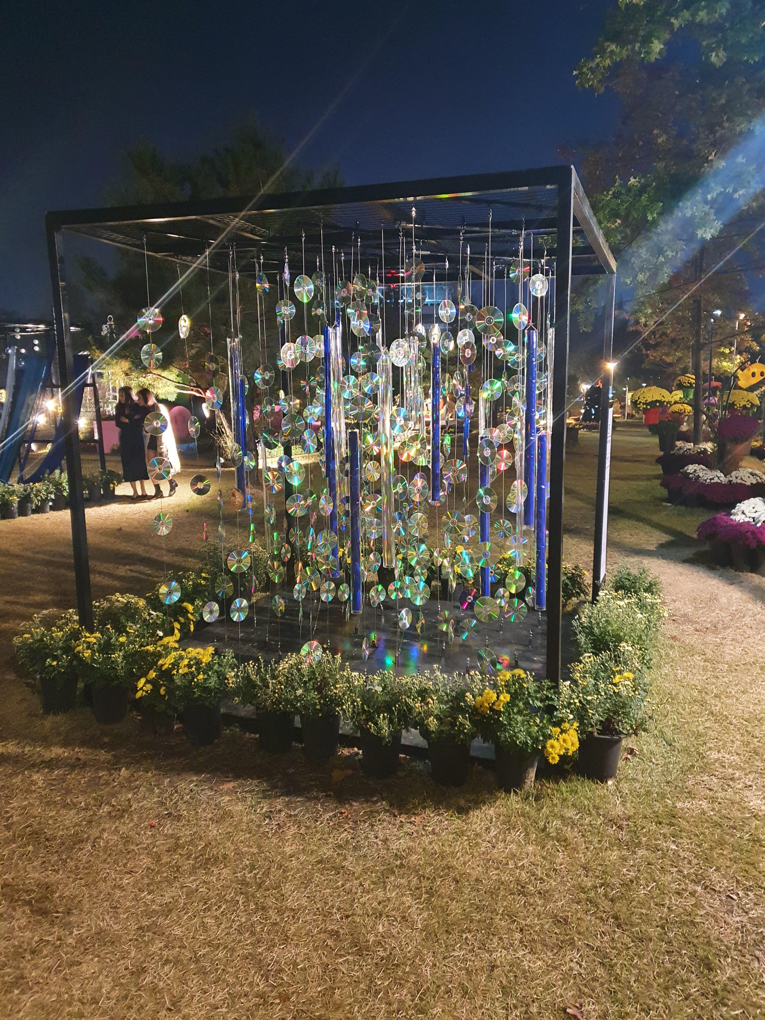 유림공원 국화축제 cd로 만든 조형물
