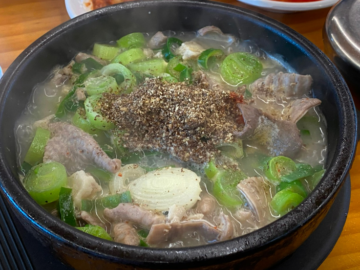순대이야기 대표 순대국백반