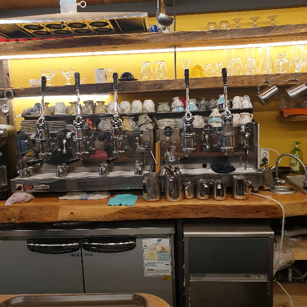 속초 설악산 카페 커피 비밀단 1275_레버형 에스프레소 머신