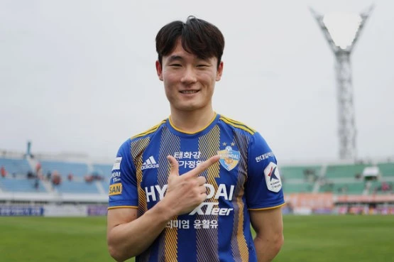 축구 엄원상 선수