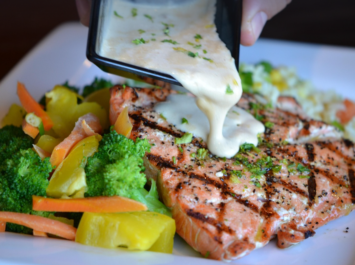 가벼운 단백질과 채소