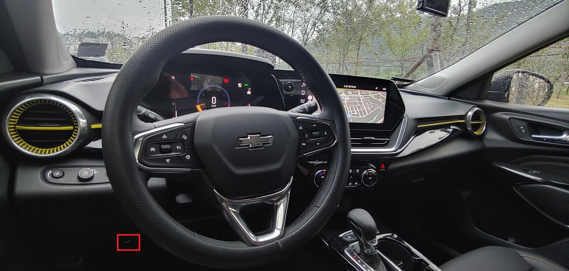 쉐보레 트랙스 크로스오버 워셔액 및 연료첨가제 넣기