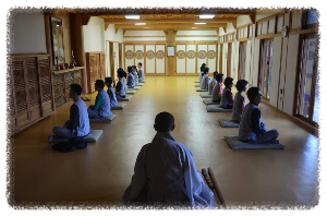 강화도 여행 중 마음을 내려놓고 싶다면 전등사 템플스테이