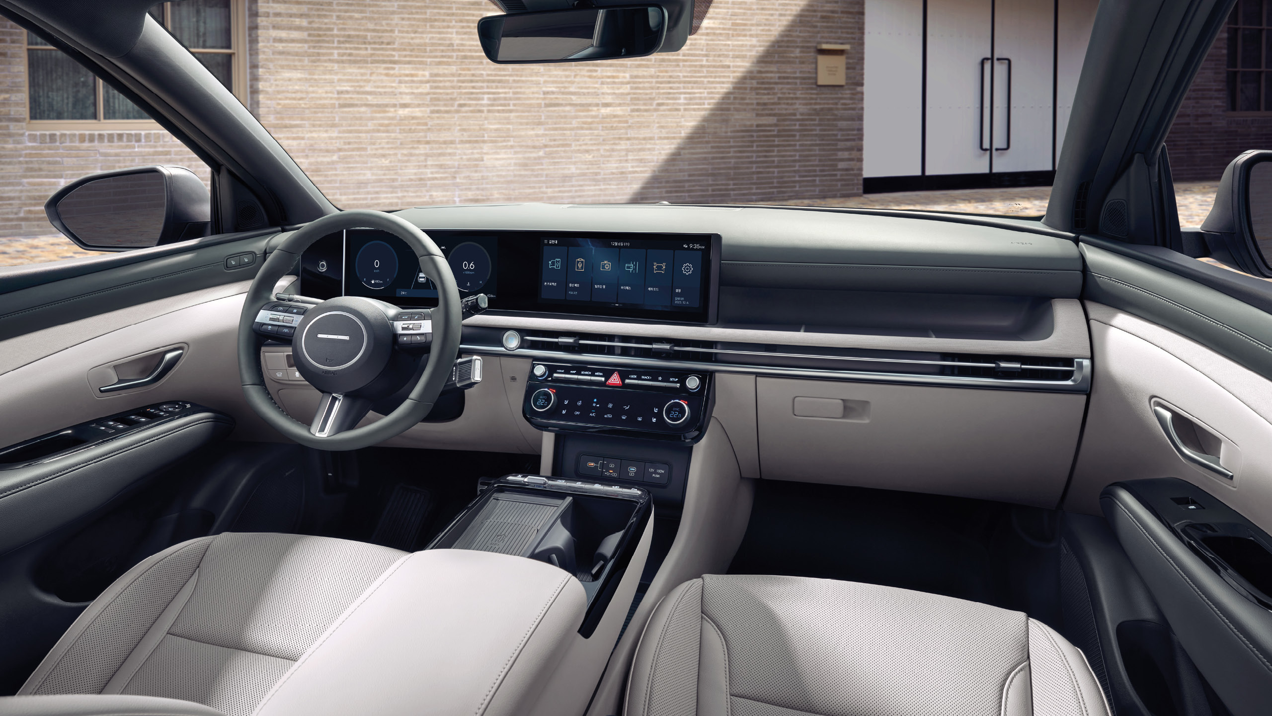 투싼 하이브리드 내부