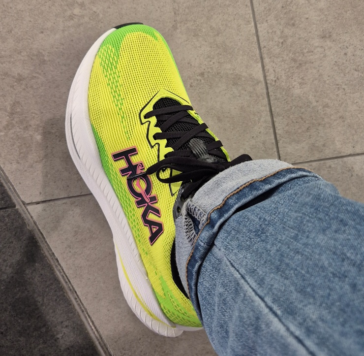 호카 마하 X3 발볼