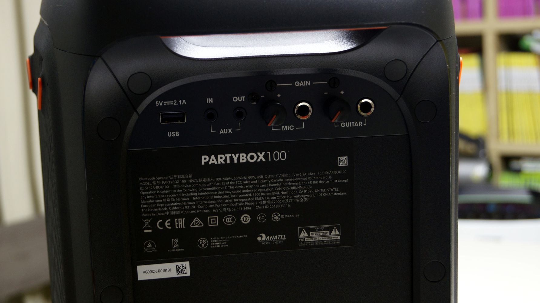 스피커 AUX 및 연결 부분