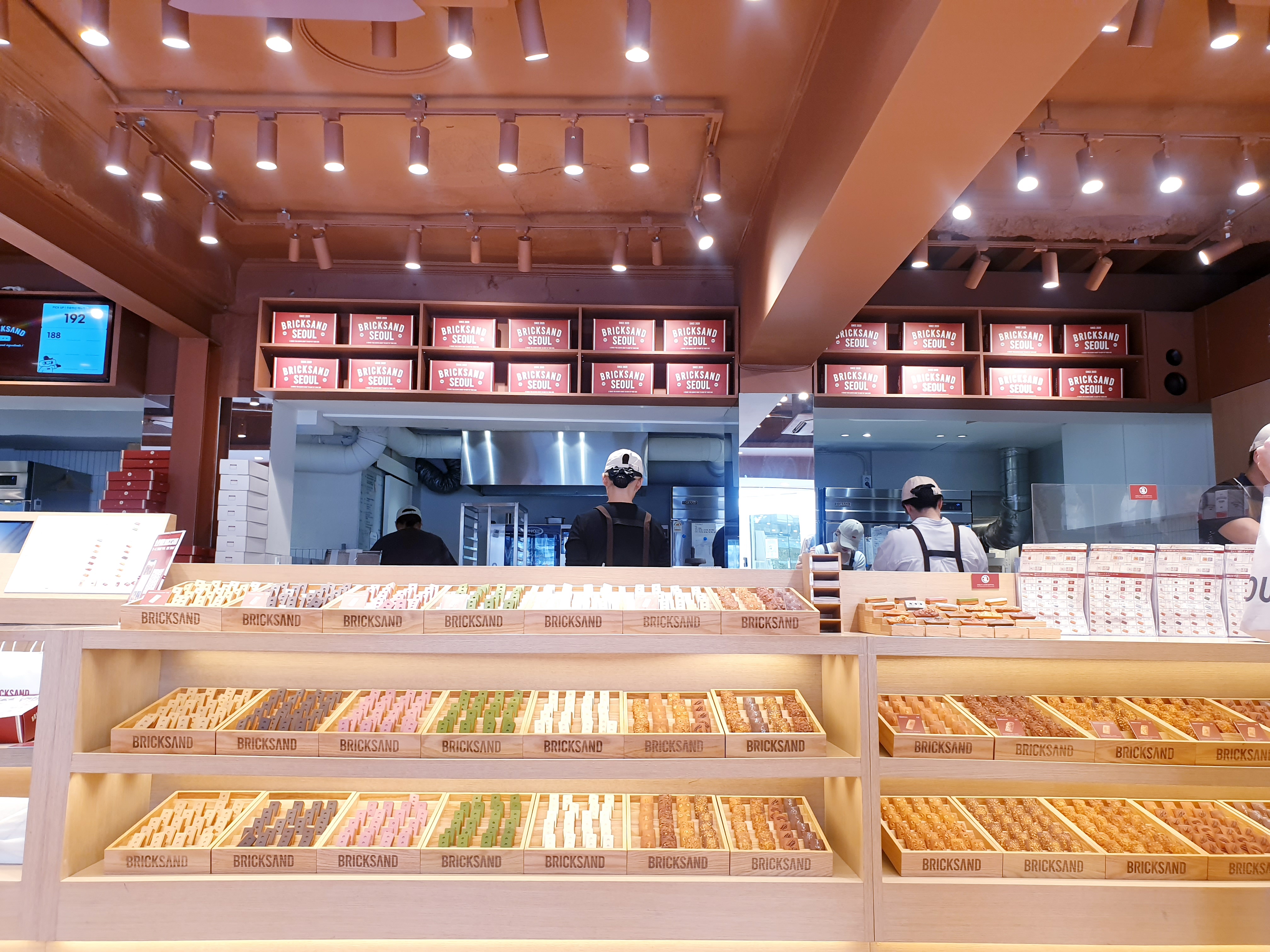 명동 브릭샌드 매장 내부