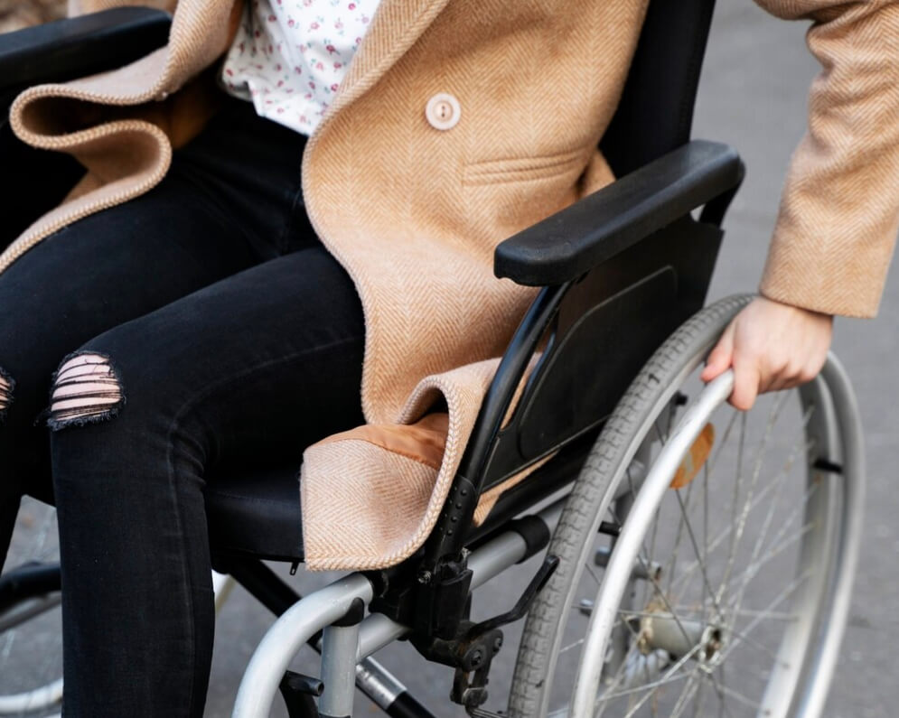 장애인 보조기기 지원