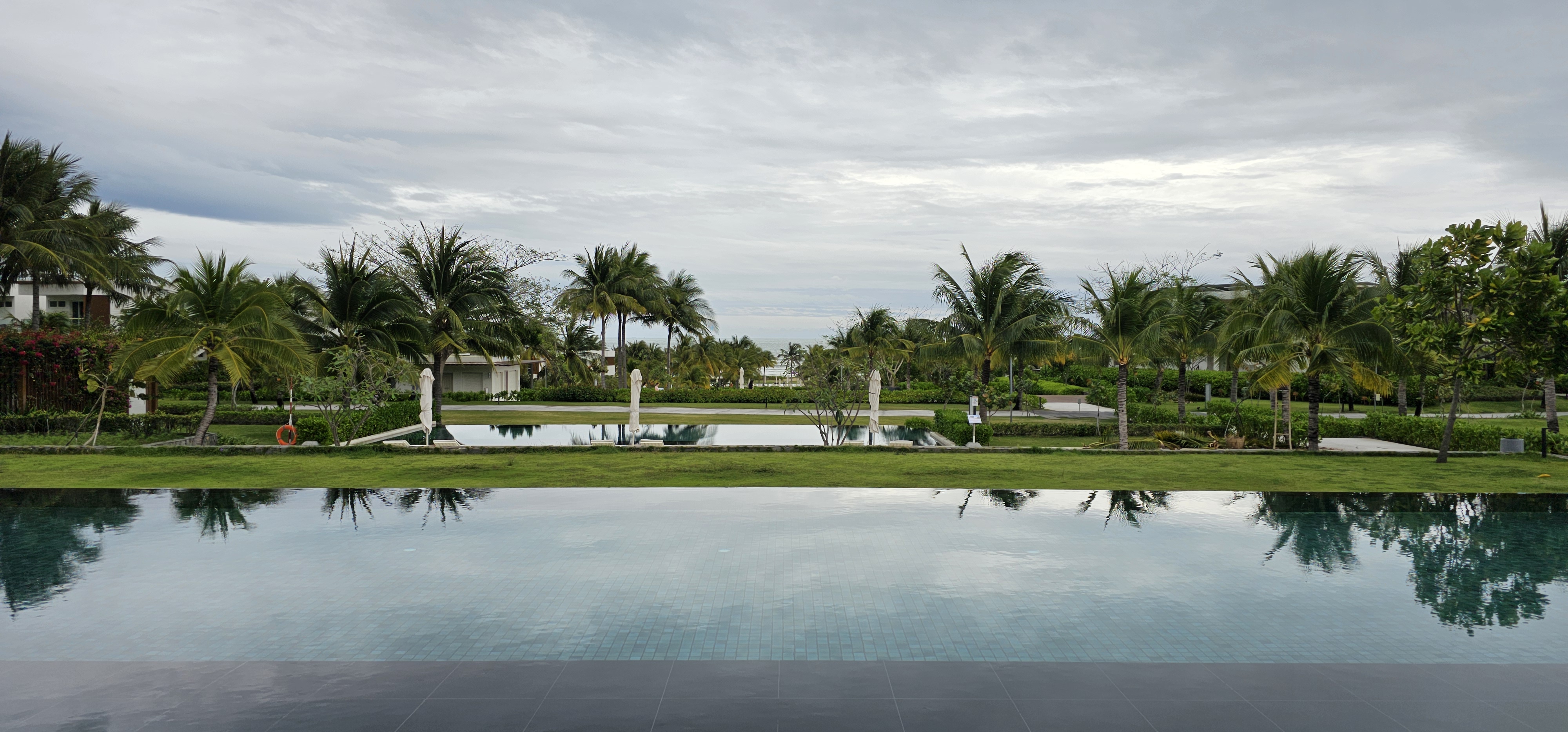 알마리조트 수영장 사진