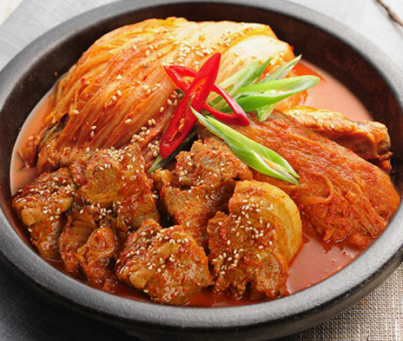 묵은지 돼지고기 김치찜