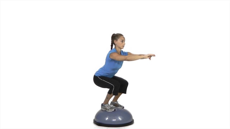 벨런스 볼 스쿼트 이미지