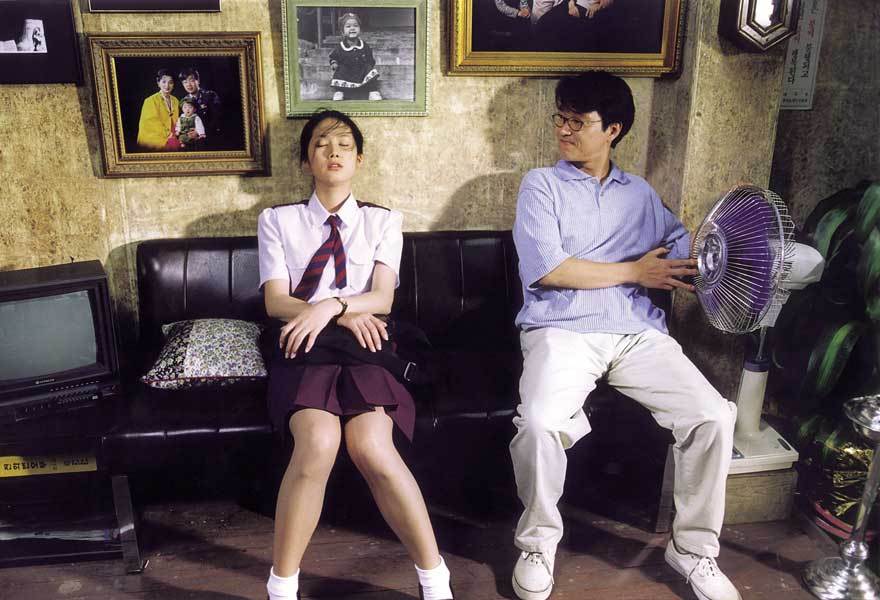 영화-8월의-크리스마스-스틸컷