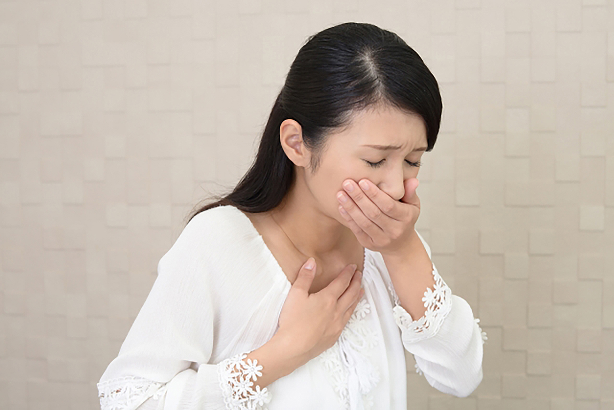 구토하려는-여자