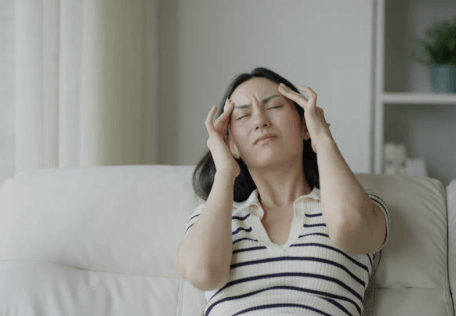 갑자기 세상이 빙글빙글? 40~50대에게 특히 많은 &lsquo;이석증&rsquo; 제대로 알아두세요