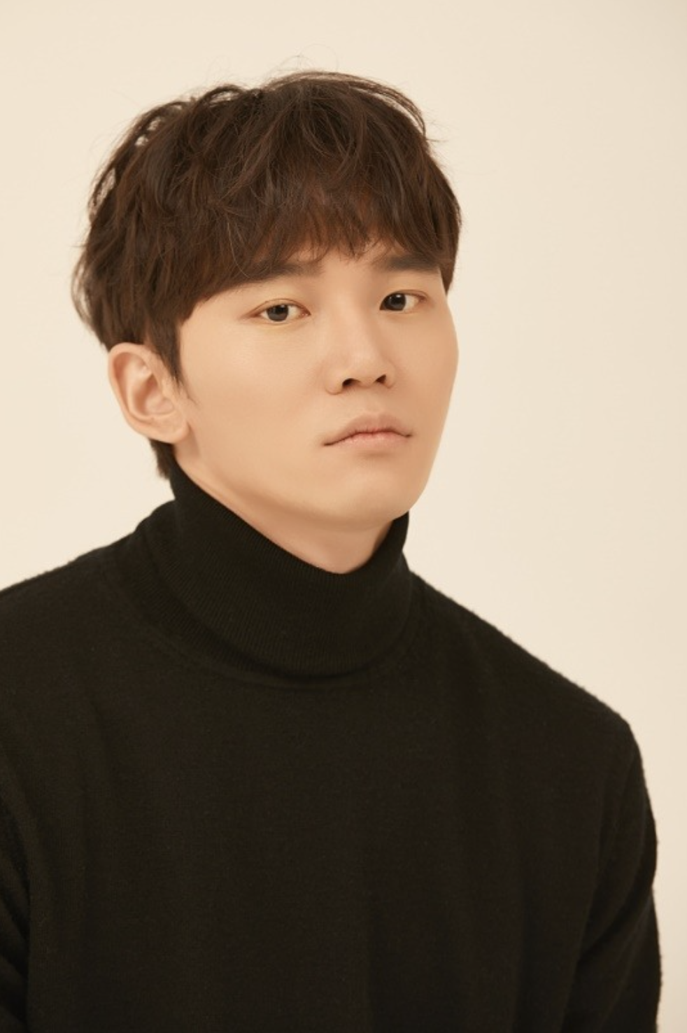 한준우 프로필 화보2