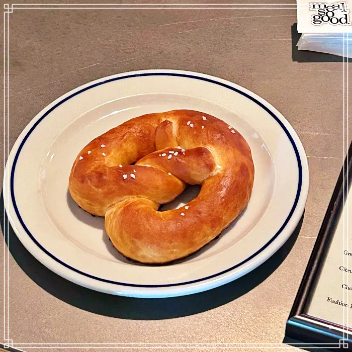 대구 교동시장 맛집 디저트 베이커리 카페, 대파 크림 치즈 프레즐