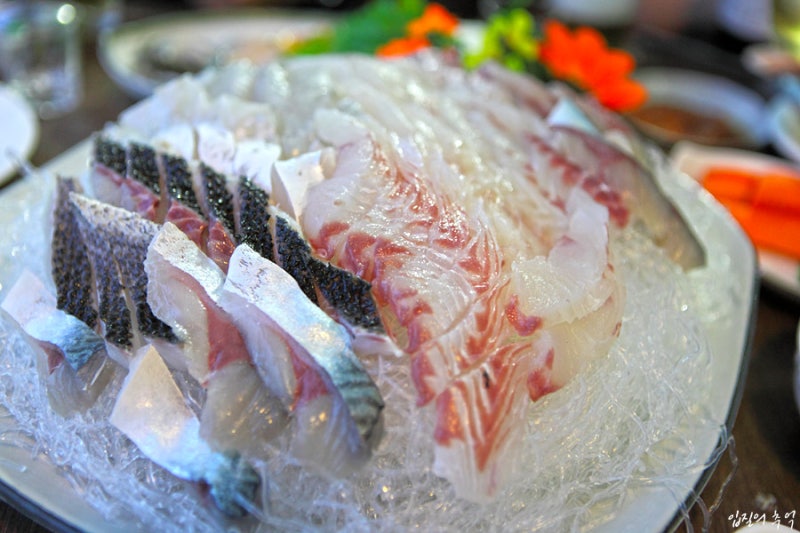 [꿀팁] 회 맛있게 먹는 방법