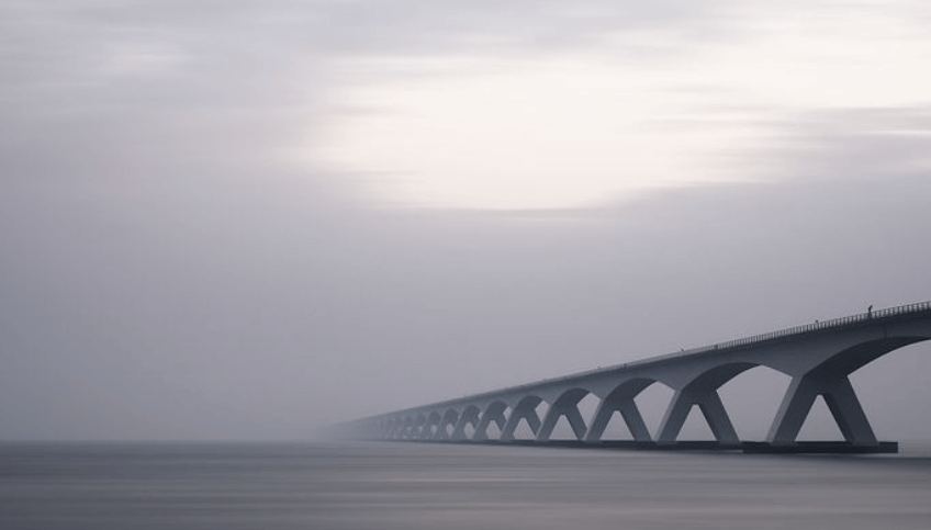 다리 건너는 꿈
다리 끊어지는 꿈