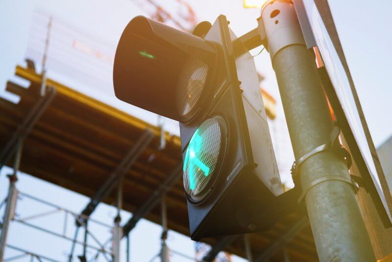 초록불이-점등된-신호등