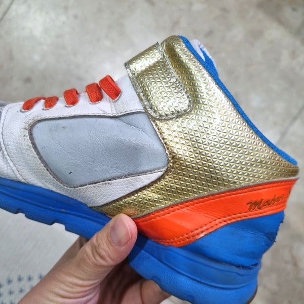 발목부분이높은농구화