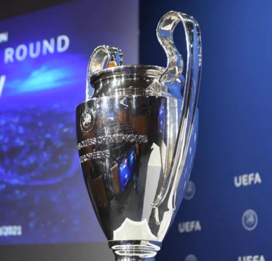 2022/23 UEFA 챔피언스리그 8강 대진 결승 트로피 빅이어