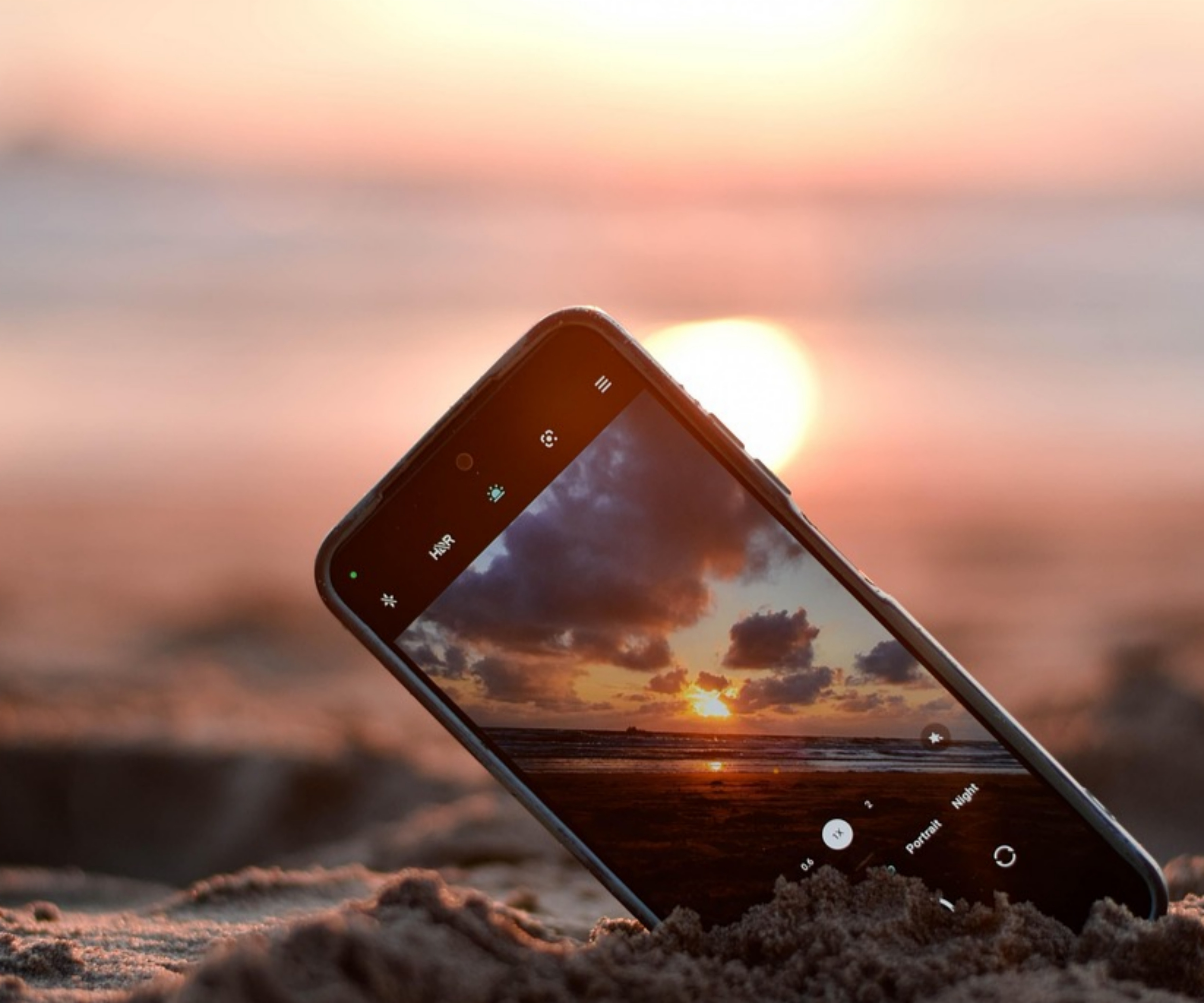 방송통신위원회가 이동통신 3사에 과도한 경쟁을 자제해 줄 것을 요청