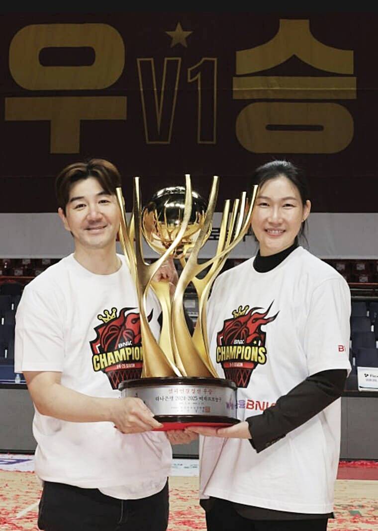 배우-한상진-아내-박정은-농구-감독