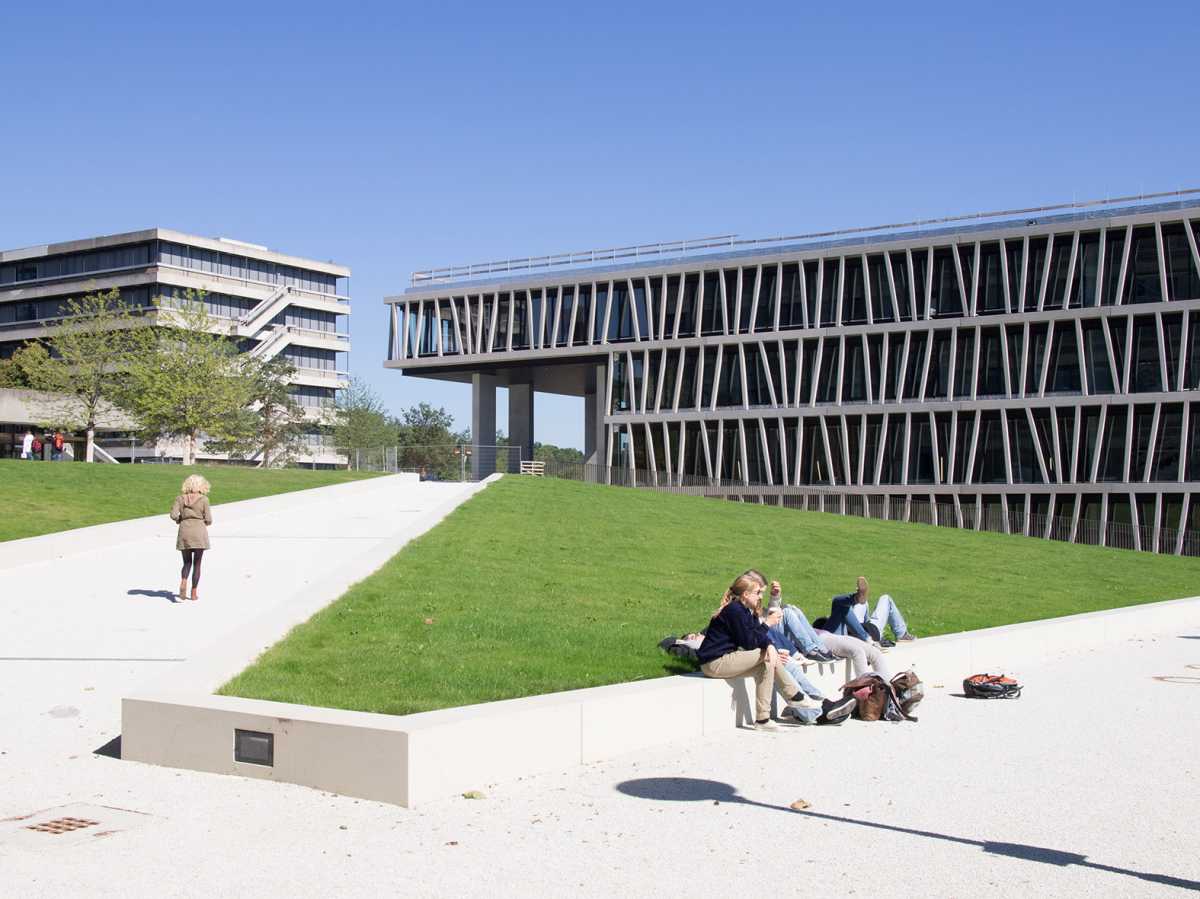 튀빙겐 대학교(Universit&auml;t T&uuml;bingen)