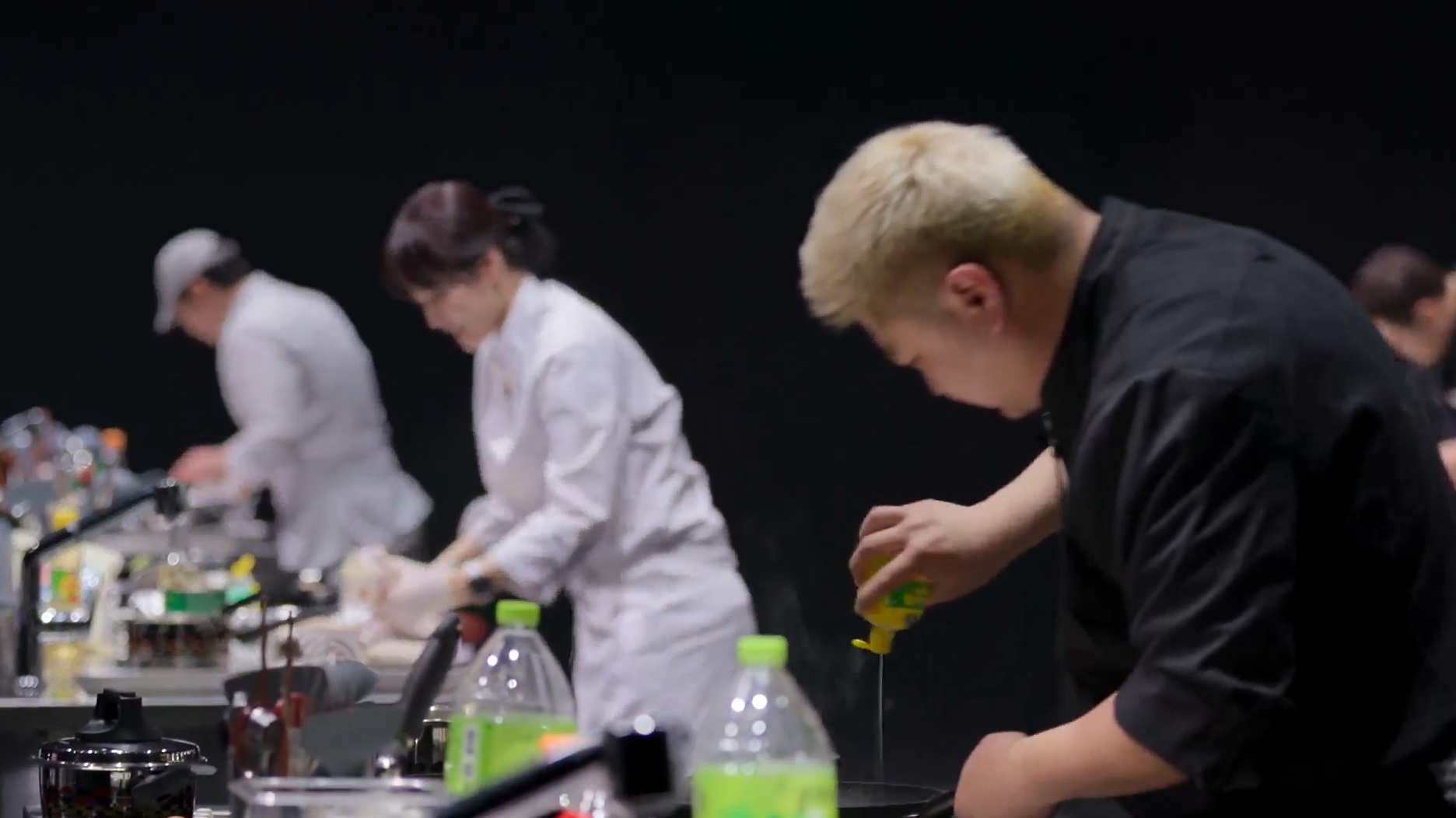 레몬주스로-산미를-더해준다