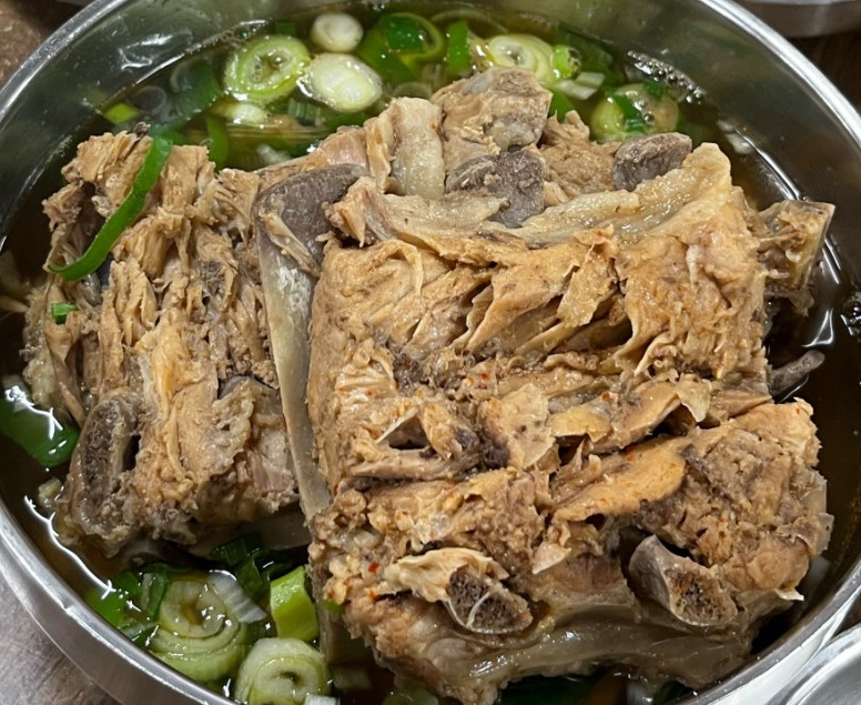 오늘N 54년 돼지등뼈해장국 전복콩나물해장국 한그릇