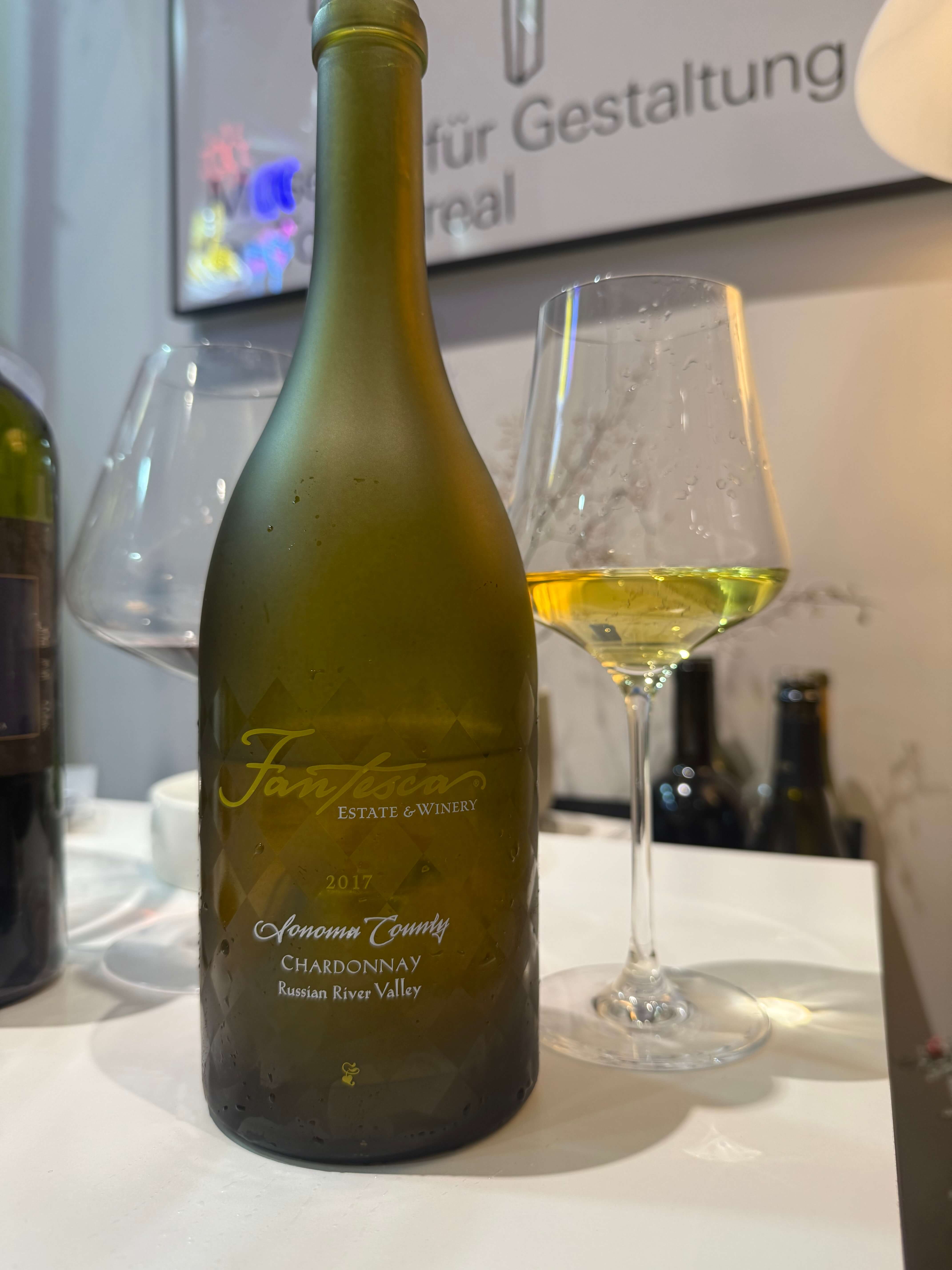 Fantesca Estate & Winery Chardonnay 2017, Russian River Valley, Sonoma County, California๏ฝํํ
์ค์นด ์ค๋๋ค์ด 2017