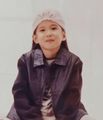 어린 박은빈이 웃고있는 모습